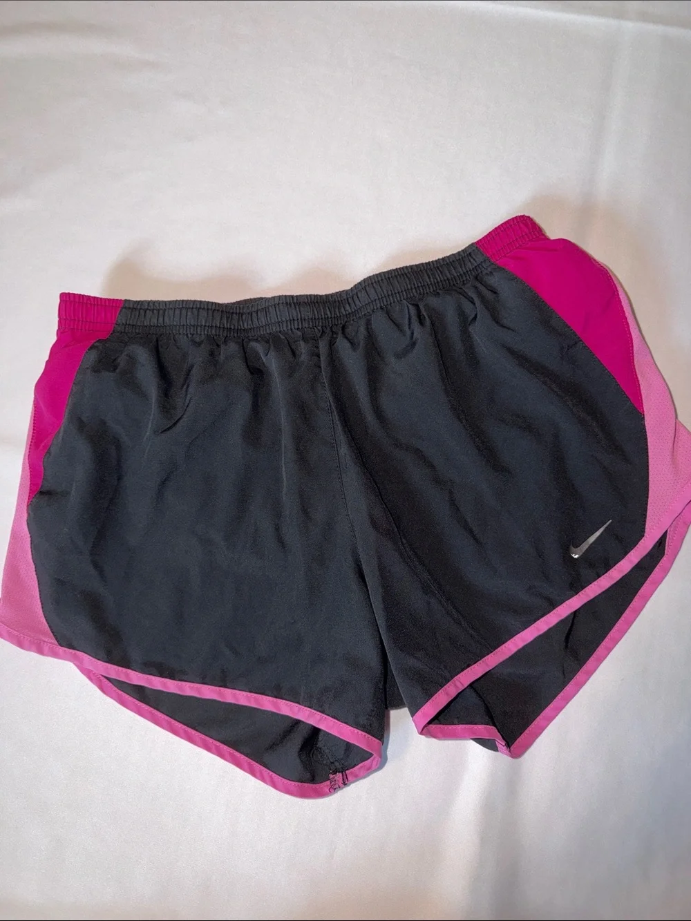 Nike Black & Pink Women's Running Athletic Shorts Size Small